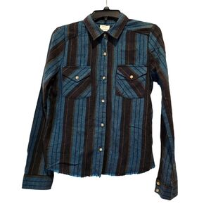 RVCA Flannel button-up shirt raw fray bottom hem long sleeve small